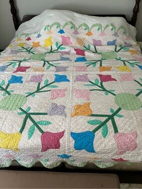 Vintage 1961 Handmade Tulip Quilt Signed Lula Clason Applique 84x88